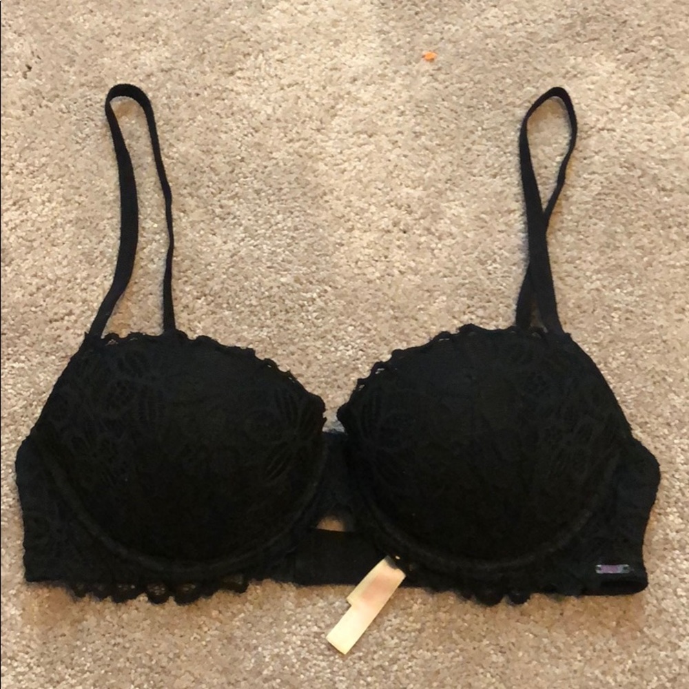 2/$25 💗VS pink black lace date push up bra